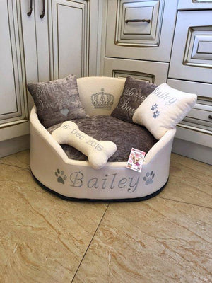 Grey and cream personalized dog bed Faux leather pearl pet bed Designer pet bed Cat bed Custom made dog bed Personalized dog bed Dog house