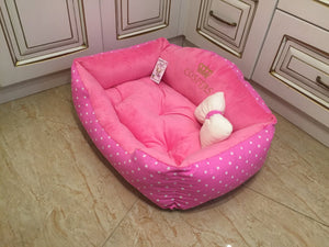 Bright pink princess dog bed Designer dog bed Personalized dog house Small dog bed Medium dog bed