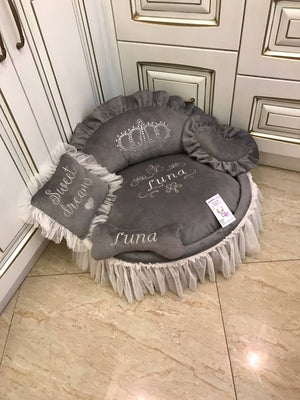 Gray princess bed with crown sparkles Puppy bed for princess dog Designer pet pet Cat bed Medium or small dog bed in grey Personalized bed