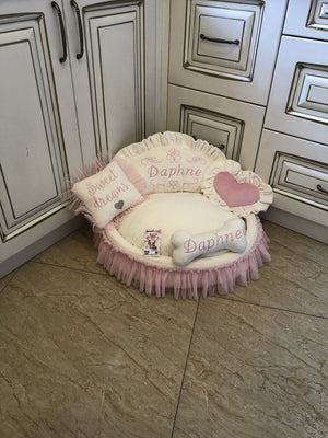 Ivory and baby pink designer dog bed Puppy bed for princess dog Designer pet bed Cat bed Medium or small dog bed in ivory Personalized bed